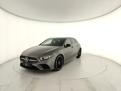Usata Mercedes A180 Premium 116 CV (85 kW) 2020 Grigio Berlina