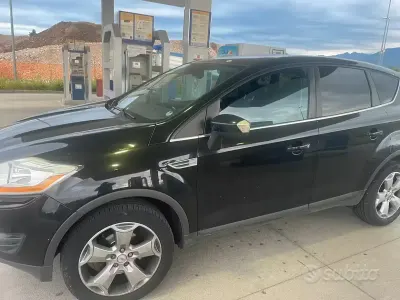 Usado Ford Kuga 163 CV (119 kW) 2008 SUV