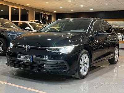 Brugt VW Golf VIII Life 116 HK (85 kW) 2023 Sort Sedan
