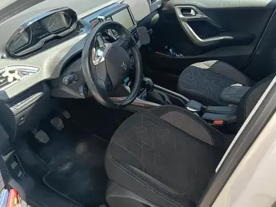 Usata Peugeot 2008 82 CV (60 kW) 2018 SUV