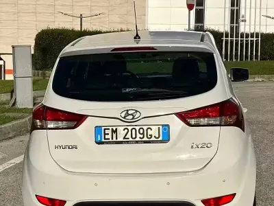 Usata Hyundai ix20 125 CV (91 kW) 2012 Bianco Utilitaria