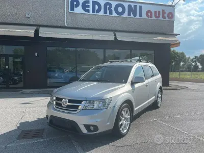 Usata Fiat Freemont 170 CV (125 kW) 2013 Grigio SUV