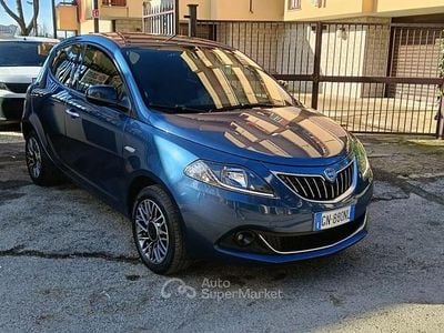Usata Lancia Ypsilon S 69 CV (50 kW) 2023 Blu Utilitaria