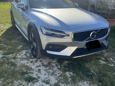 Usata Volvo V60 CC Business Edition 197 CV (144 kW) 2021 Station wagon
