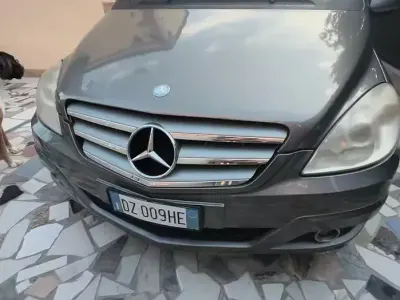 Usata Mercedes B180 116 CV (85 kW) 2009 Monovolume