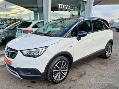 Usata Opel Crossland X Ultimate 131 CV (96 kW) 2018 Bianco pastello SUV
