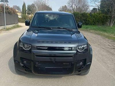 Usata Land Rover Defender SE Dynamic 200 CV (147 kW) 2023 Grigio SUV