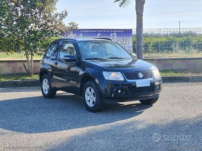 Usata Suzuki Grand Vitara 106 CV (77 kW) 2011 Nero SUV