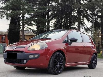 Usata Fiat Punto Evo S 105 CV (77 kW) 2010 Bordeaux Utilitaria