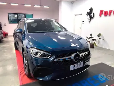 Usata Mercedes GLA200 Premium 150 CV (110 kW) 2022 Blu SUV