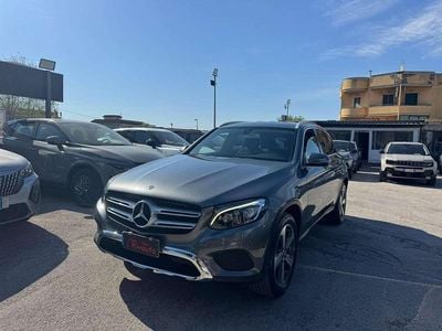 Usata Mercedes GLC250 204 CV (150 kW) 2017 Grigio SUV
