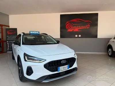 Usata Ford Focus Active 120 CV (88 kW) 2022 Bianco Berlina