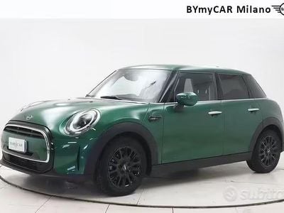 Usata Mini Cooper 135 CV (99 kW) 2021 Verde Utilitaria