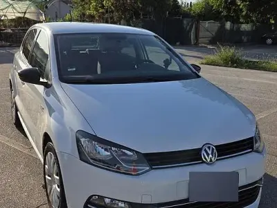 Usata VW Polo 75 CV (55 kW) 2015 Bianco Berlina