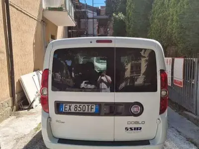 Käytetty Fiat Doblò Active 90 HP (66 kW) 2014 Tila-auto
