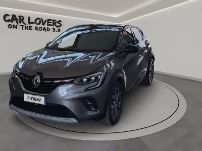 Usata Renault Captur Techno 101 CV (74 kW) 2023 Grigio scuro SUV