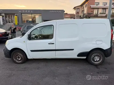 Usata Renault Kangoo 95 CV (69 kW) 2011 Bianco Berlina