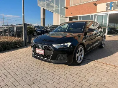 Gebraucht Audi A1 Admired 150 PS (110 kW) 2023 Schwarz SUV