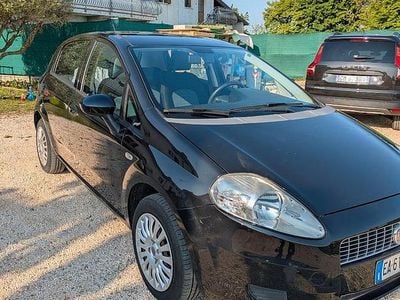 Usata Fiat Grande Punto 65 CV (47 kW) 2010 Nero Utilitaria