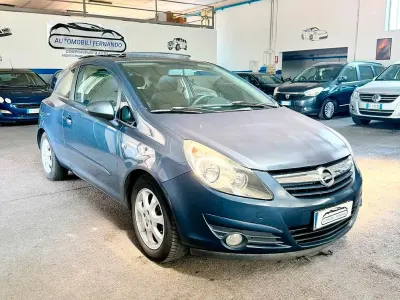 Usata Opel Corsa 69 CV (50 kW) 2009 Grigio Utilitaria