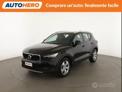 Usata Volvo XC40 Momentum 156 CV (114 kW) 2018 Nero SUV