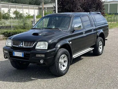 Usata Mitsubishi L200