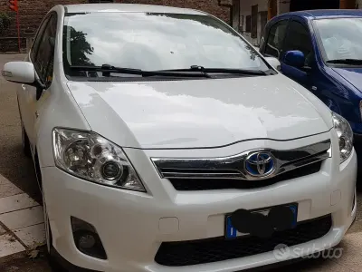 Usata Toyota Auris Hybrid
