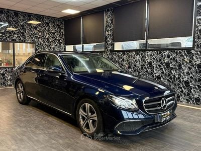 Usata Mercedes E220 Business 194 CV (142 kW) 2018 Blu Berlina