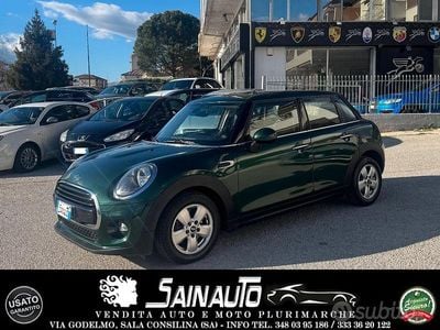 Usata Mini Cooper D 116 CV (85 kW) 2018 Verde Utilitaria