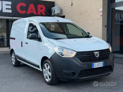 Usata Dacia Dokker 109 CV (80 kW) 2021 Bianco Monovolume