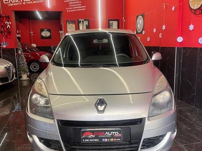 Usata Renault Scénic III Dynamique 110 CV (80 kW) 2011 Argento Monovolume