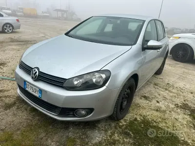 Usata VW Golf VI Comfortline 140 CV (102 kW) 2009 Grigio Utilitaria