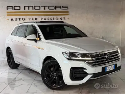 Usata VW Touareg R-line 231 CV (169 kW) 2021 Bianco SUV