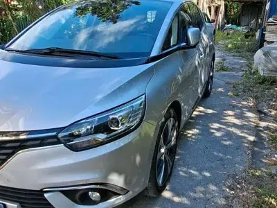 Usata Renault Scénic IV Intens 110 CV (80 kW) 2018 Argento Monovolume