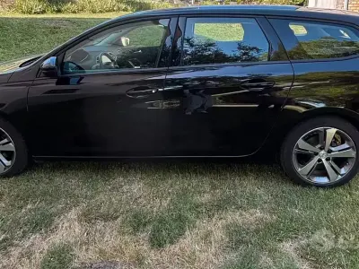 Usata Peugeot 308 SW Active 131 CV (96 kW) 2020 Nero Station wagon