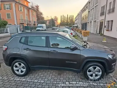 Usata Jeep Compass 120 CV (88 kW) 2018 Grigio SUV