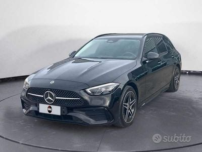 Usata Mercedes E300 Premium 203 CV (149 kW) 2022 Nero Station wagon