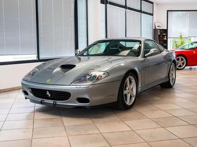 Usata Ferrari 575 515 CV (378 kW) 2002 Grigio titanio metallizzato Coupé