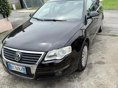 Usata VW Passat 109 CV (80 kW) 2007 Nero Berlina