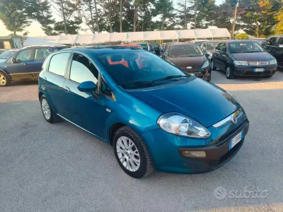 Usata Fiat Punto Evo Lounge 69 CV (50 kW) 2012 Verde Utilitaria