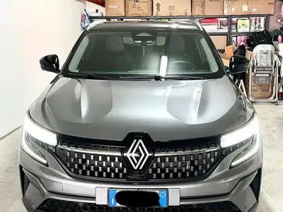 Usata Renault Austral Iconic 131 CV (96 kW) 2023 SUV