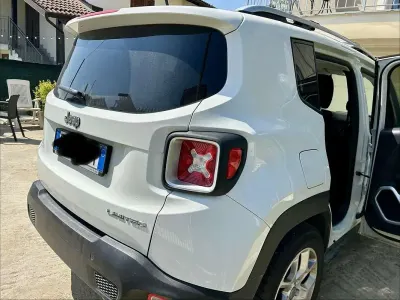 Usata Jeep Renegade Limited 120 CV (88 kW) 2016 SUV