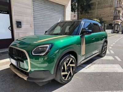 Usata Mini Cooper Countryman Favoured 170 CV (125 kW) 2024 Verde SUV