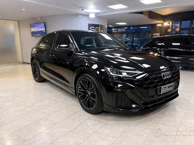 Usata Audi Q8 S-Line 286 CV (210 kW) 2024 0e0e  nero mito metallizzato SUV