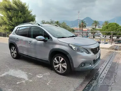 Usata Peugeot 2008 120 CV (88 kW) 2017 Grigio SUV