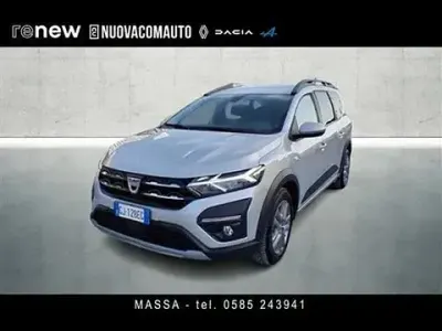Usata Dacia Jogger Comfort 91 CV (66 kW) 2022 Grigio chiaro Monovolume