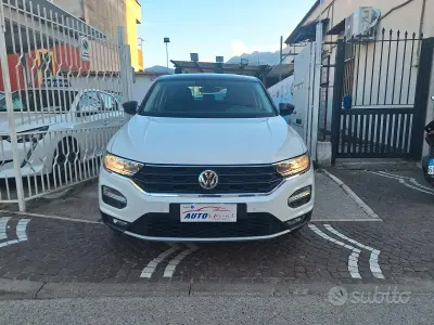 Begagnad VW T-Roc Style 116 HK (85 kW) 2020 Vit SUV