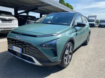 Käytetty Hyundai Bayon 101 HP (74 kW) 2022 Harmaa Katumaasturi