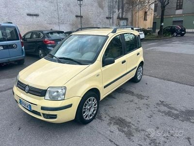 Giallo Usata 2006 Fiat Panda Utilitaria | 2499 € (Buon prezzo)