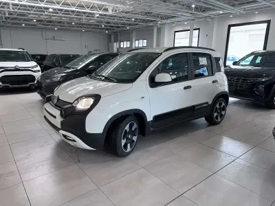 Nuova Fiat Panda Cross Cross 69 CV (50 kW) 2026 Bianco gelato  vari colori Utilitaria